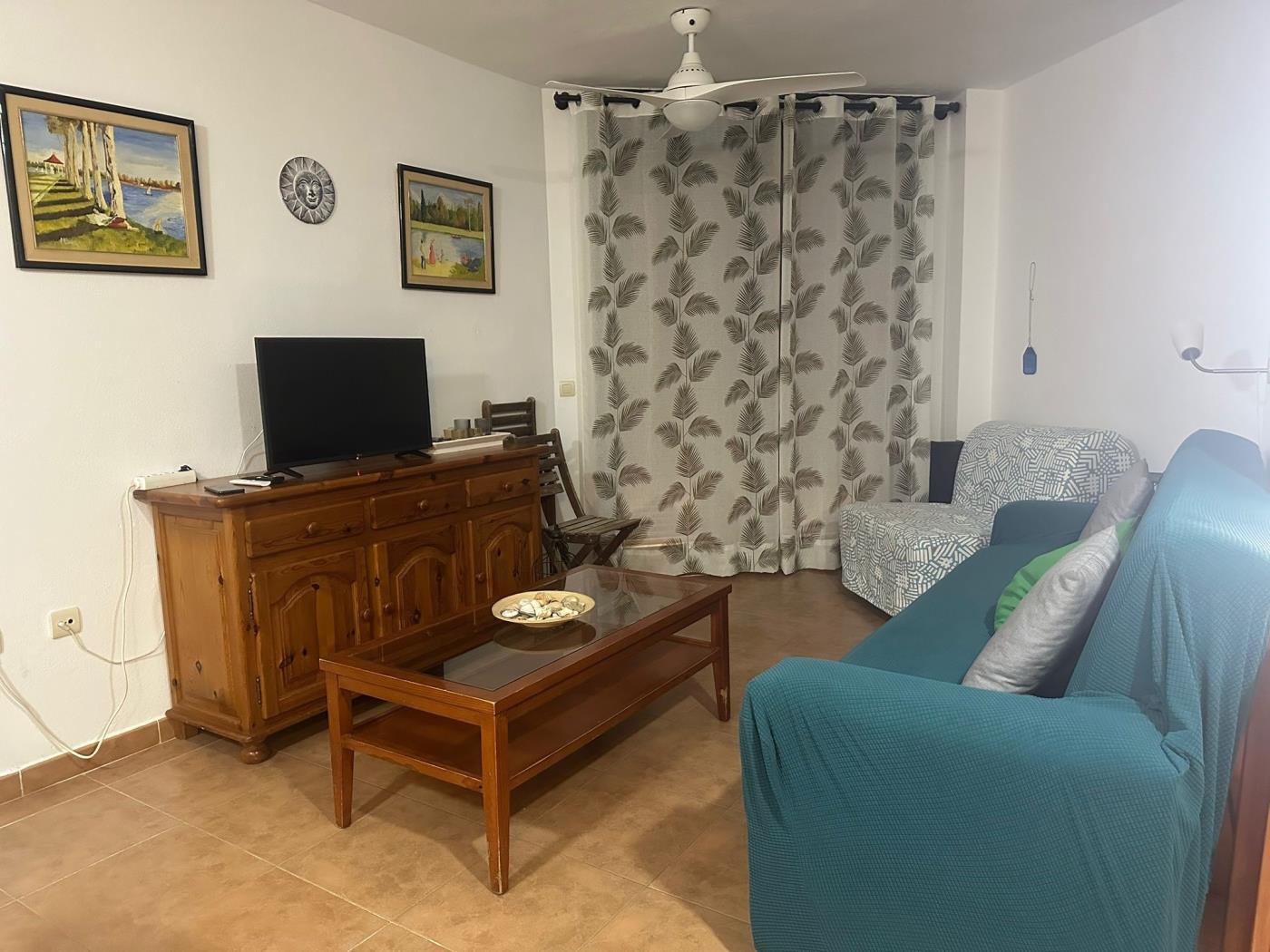 image Apartamento de 2 dormitorios, 1 baño en Urb atlanterra playa. 1