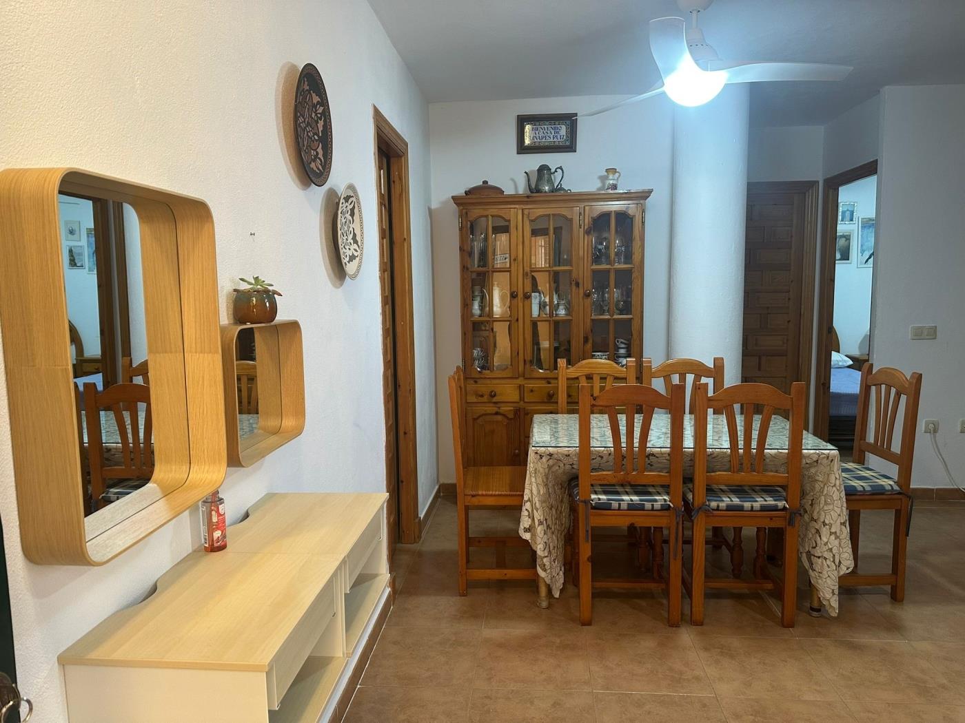 image Apartamento de 2 dormitorios, 1 baño en Urb atlanterra playa. 2