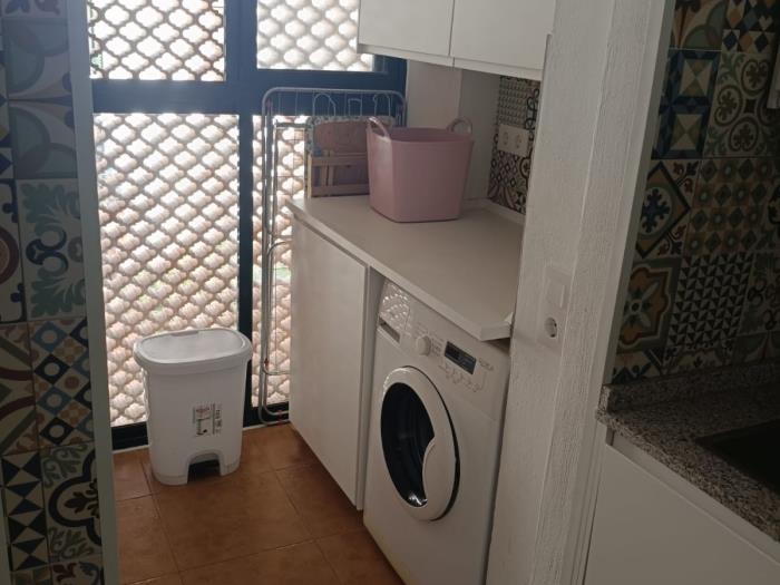 image 2 bedroom, 1 bathroom apartment in Urb Atlanterra Playa. 6