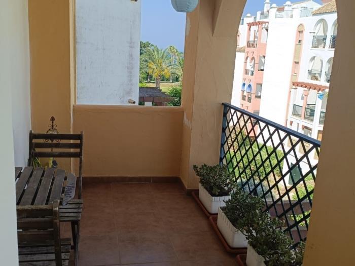 image 2 bedroom, 1 bathroom apartment in Urb Atlanterra Playa. 8