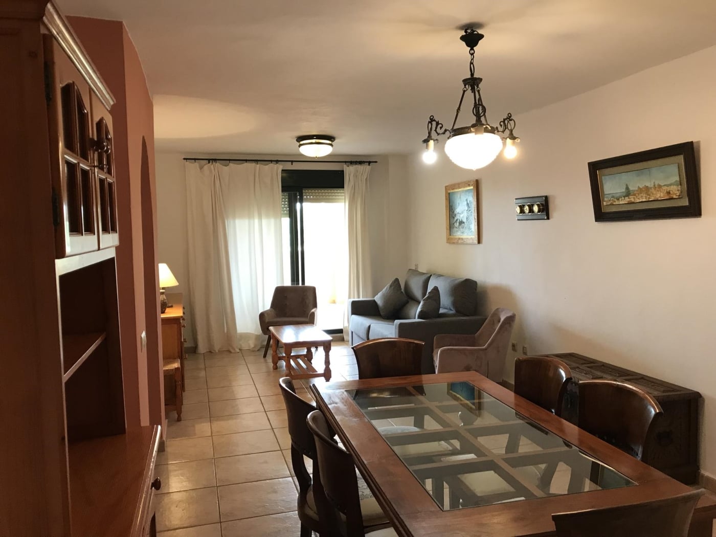 image Amplio apartamento de 2 dorm + 2 wc en Jardines de Zahara 1