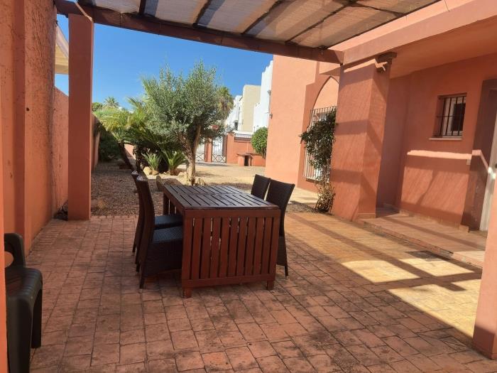 Adosado en Zahara de los Atunes-Urb. La Tahona