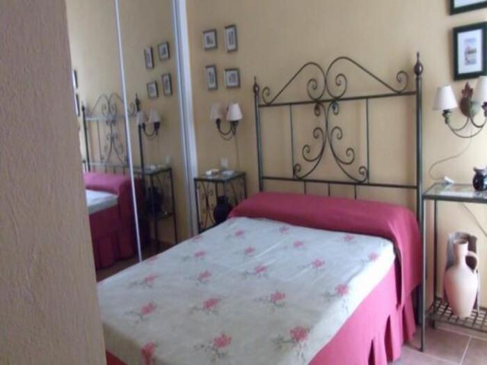 image Nice apartment with 2 bedrooms + 1 bathroom (5 people) 4