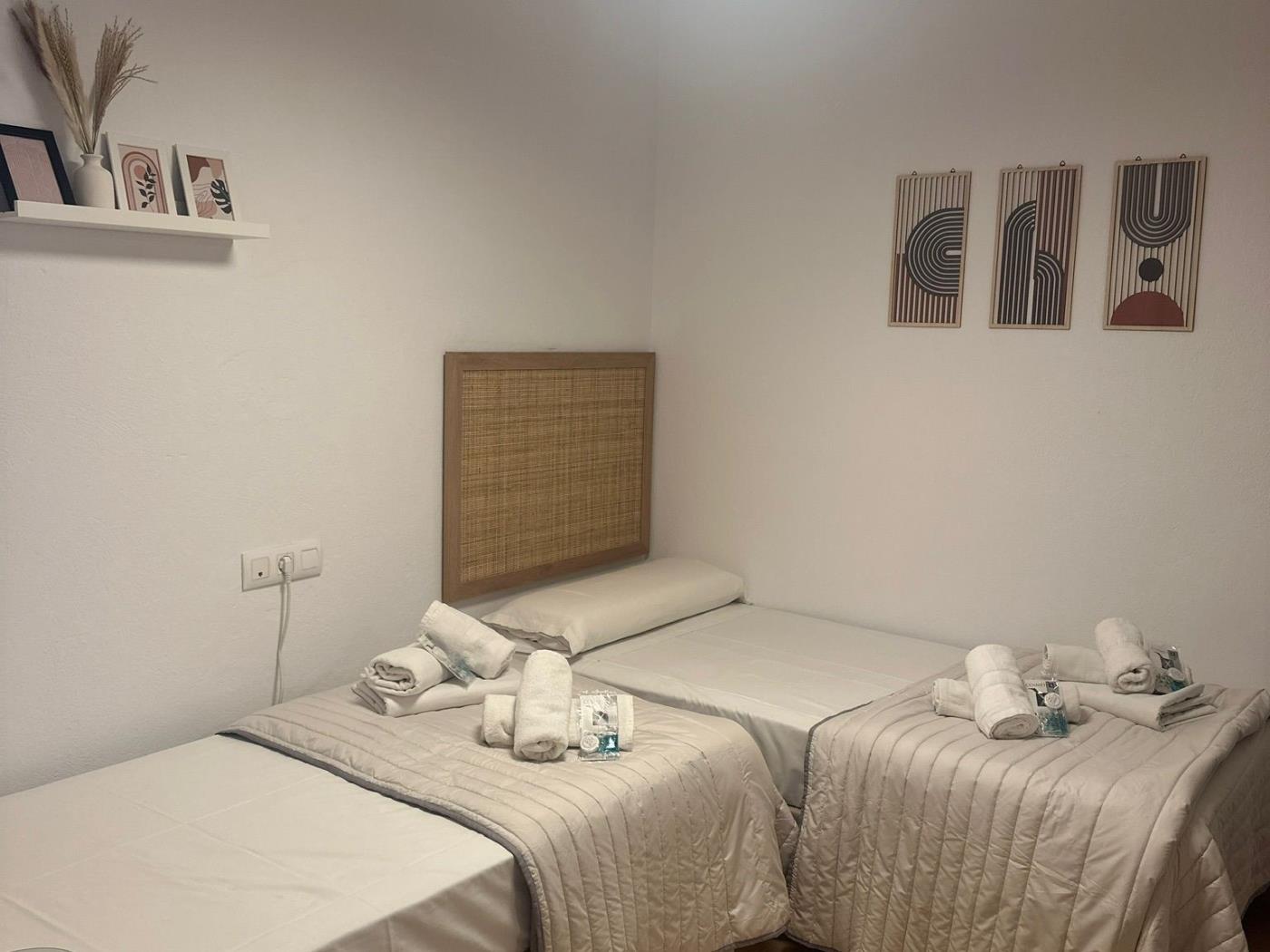 image Estupendo ático en la misma playa-2 dorm + 1 baño ( 4 pax ) 5