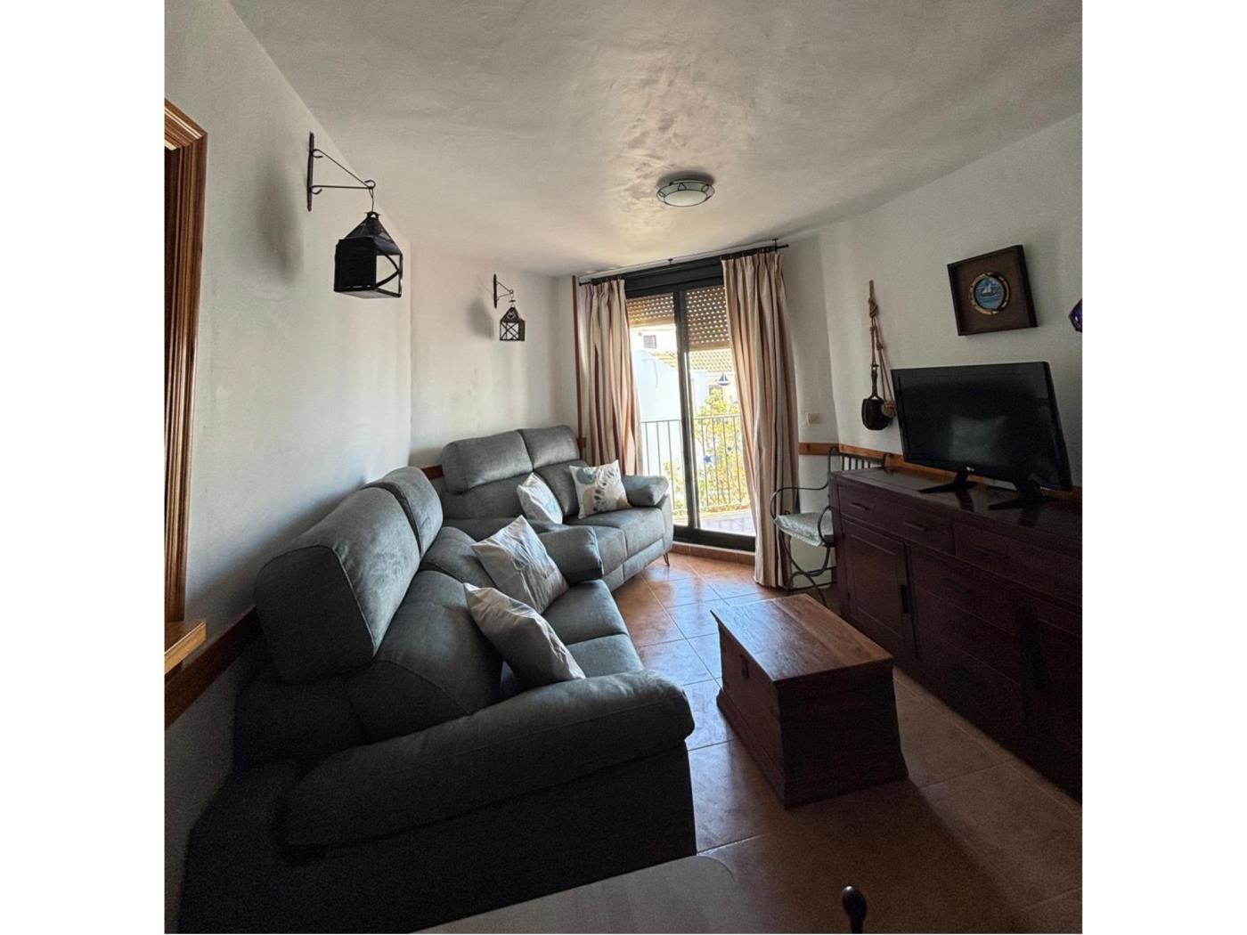 image Acogedor ático de 3 dorm + 2 baños ( aire acondicionado ) 0