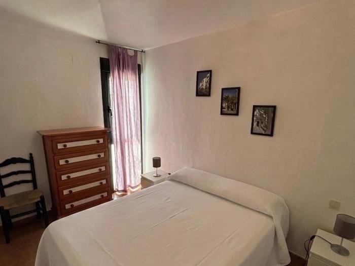 image Acogedor ático de 3 dorm + 2 baños ( aire acondicionado ) 10