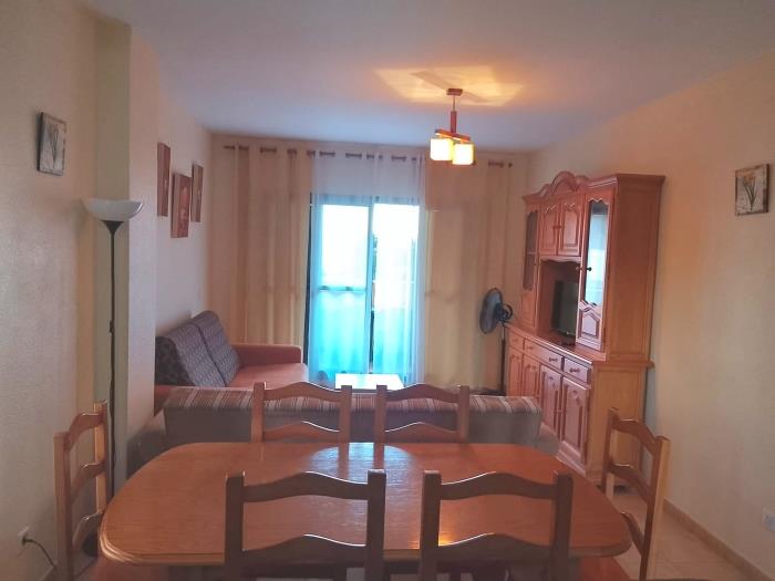 Amplio y cómodo apartamento de 2 dorm + 1 baño ( muy bonito