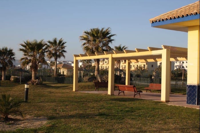 image Amplio y cómodo apartamento de 2 dorm + 1 baño ( muy bonito 17