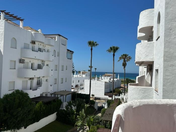 Amplio apartamento en Urbanización Bahía de la Plata