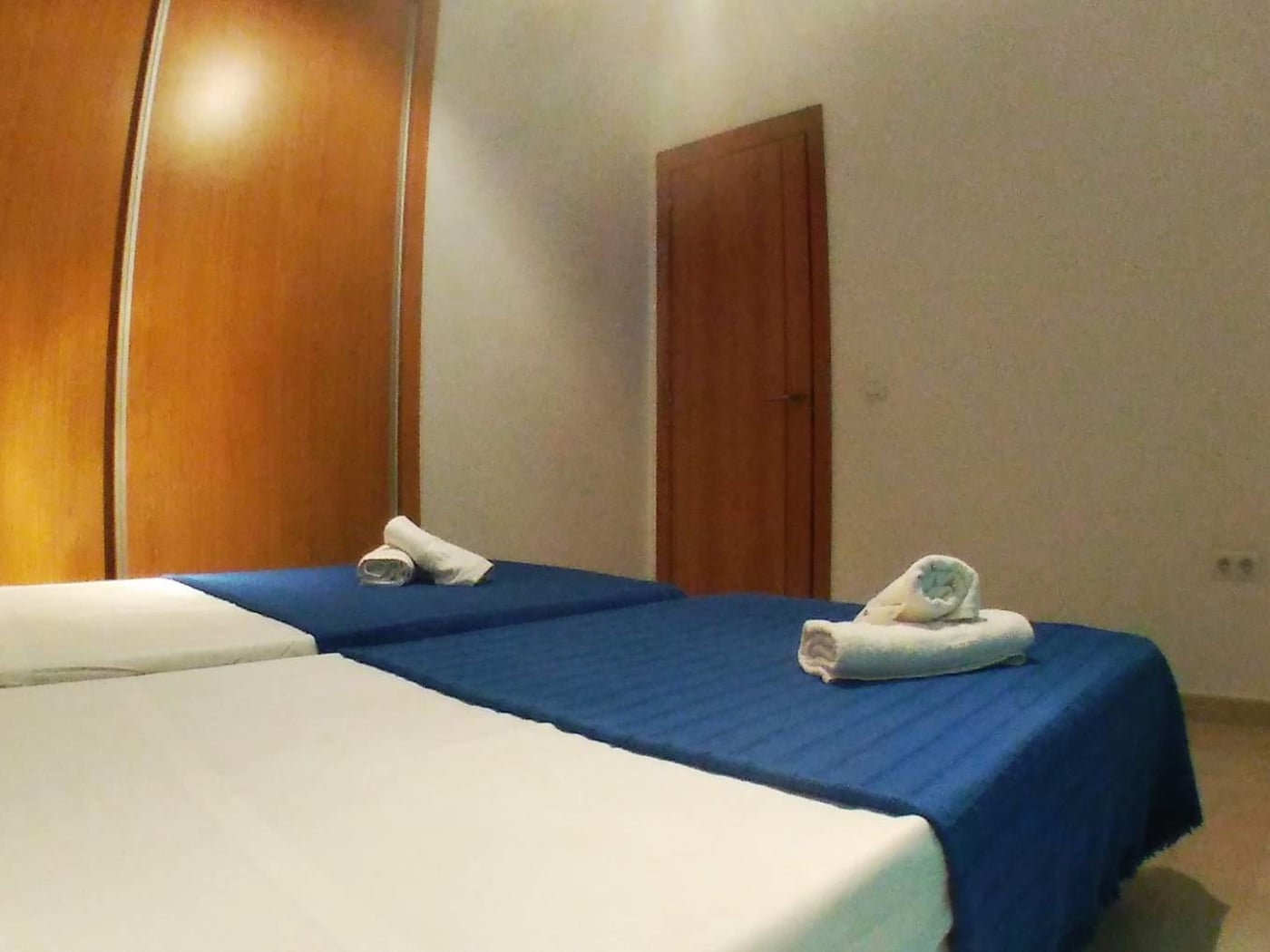 image Amplio apartamento de 1 dormitorio ( 4 personas )-Piscina 6