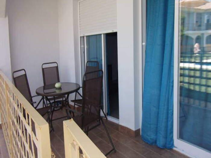 image Amplio apartamento de 1 dormitorio ( 4 personas )-Piscina 7