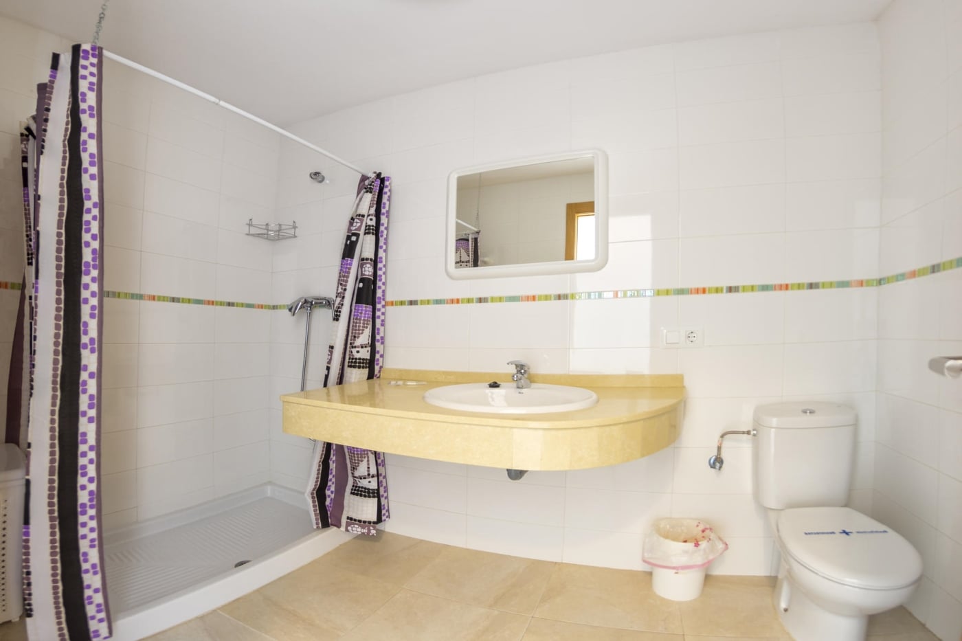 image Amplio apartamento de 1 dormitorio ( 4 personas )-Piscina 4