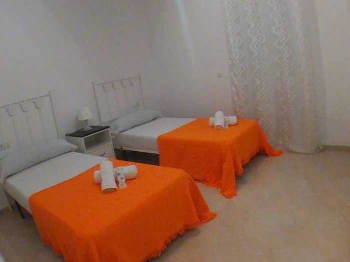 image 3 bedroom + 3 bathroom apartment (8 pax) Swimming pool 13