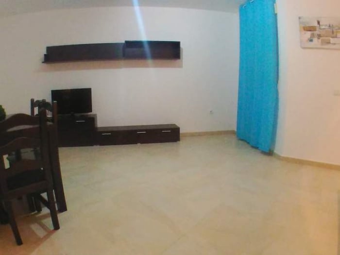 image 3 bedroom + 3 bathroom apartment (8 pax) Swimming pool 1