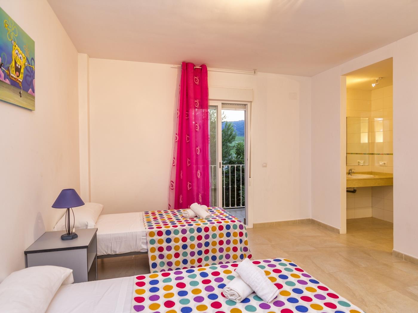 image Apartamento de 3 dorm + 2 baños ( 8 pax ) Piscina 12