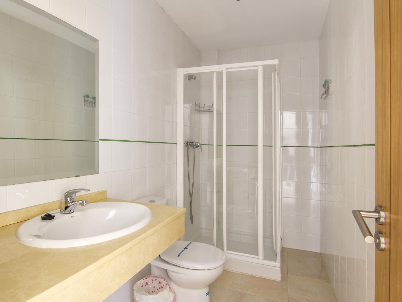 image Apartamento de 3 dorm + 2 baños ( 8 pax ) Piscina 14