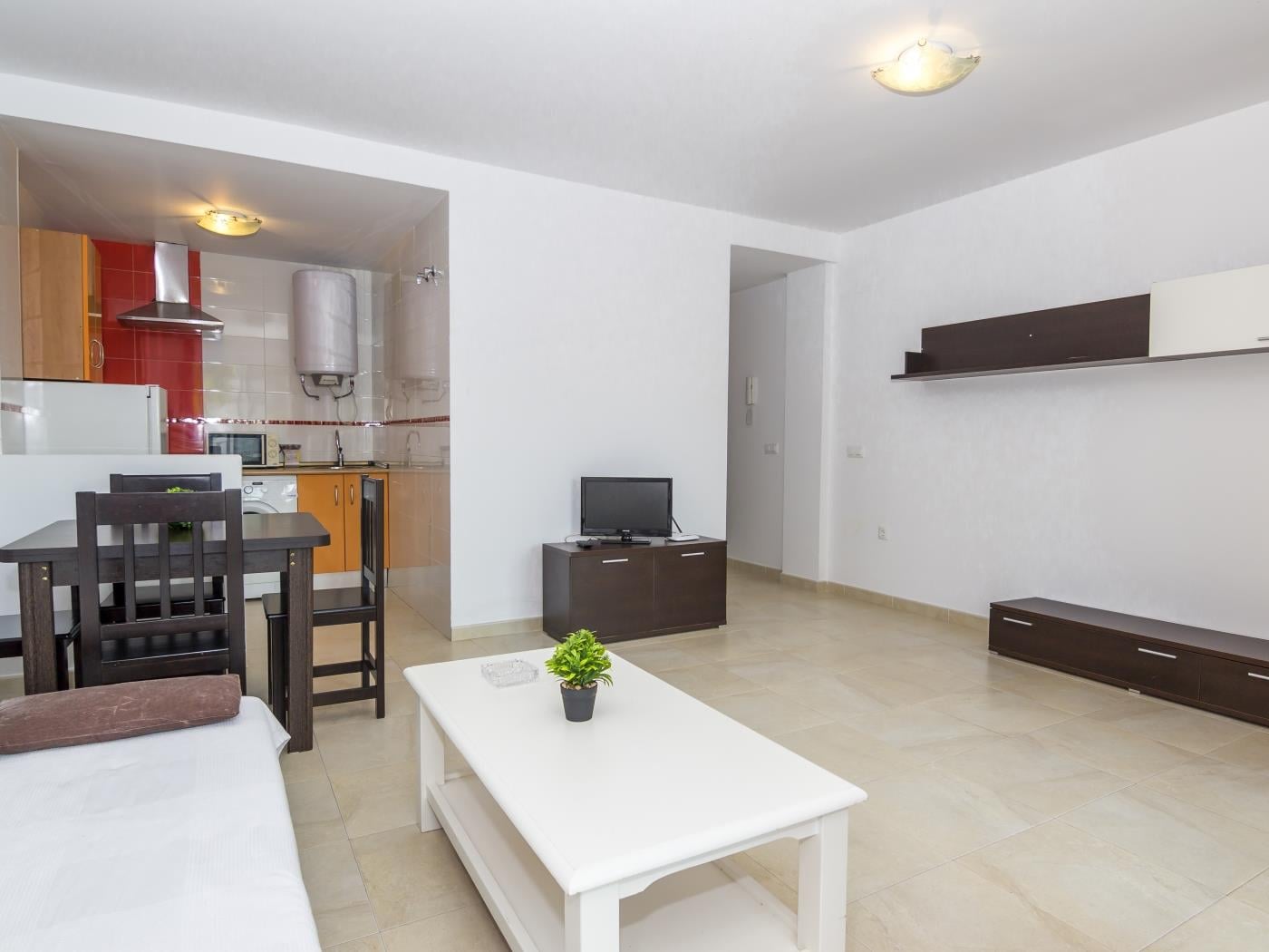 image Apartamento de 3 dorm + 2 baños ( 8 pax ) Piscina 1