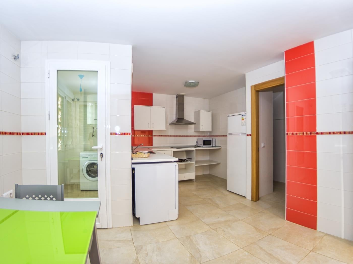 image Apartamento de 3 dorm + 2 baños ( 8 pax ) Piscina 8