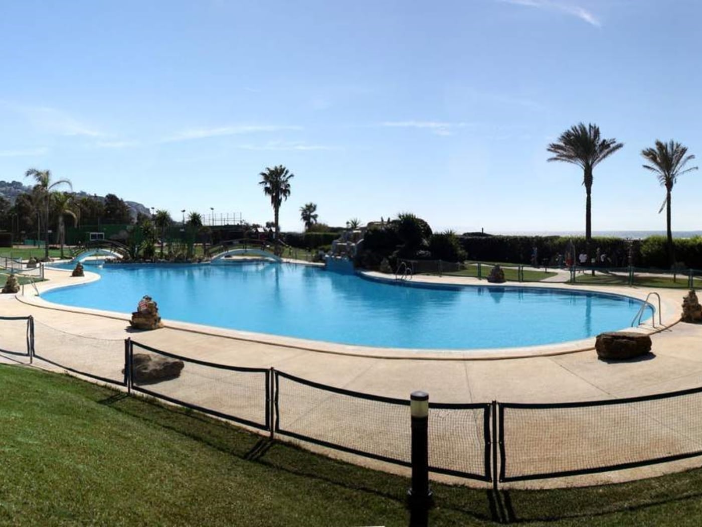 image Ático de 3 dormitorios y 2 baños en Atlanterra Playa 13