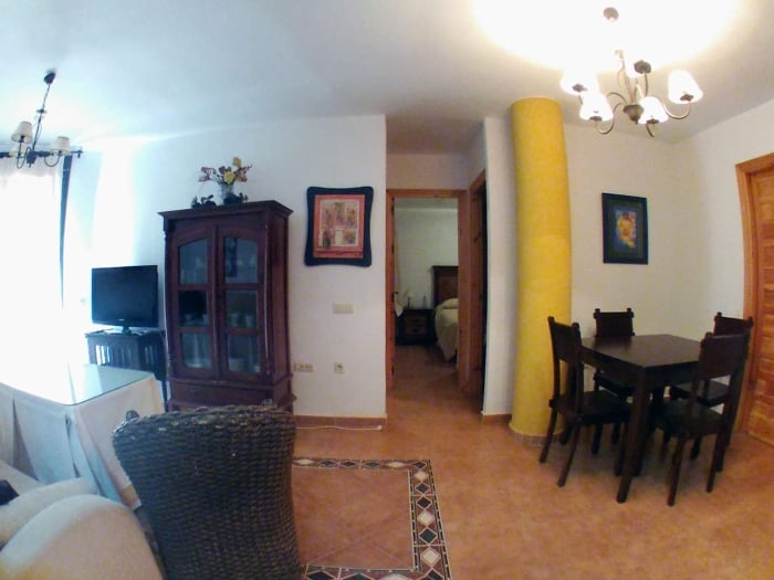 Estupendo apartamento de 2 dormitorios y 1 baño - 4 pax -