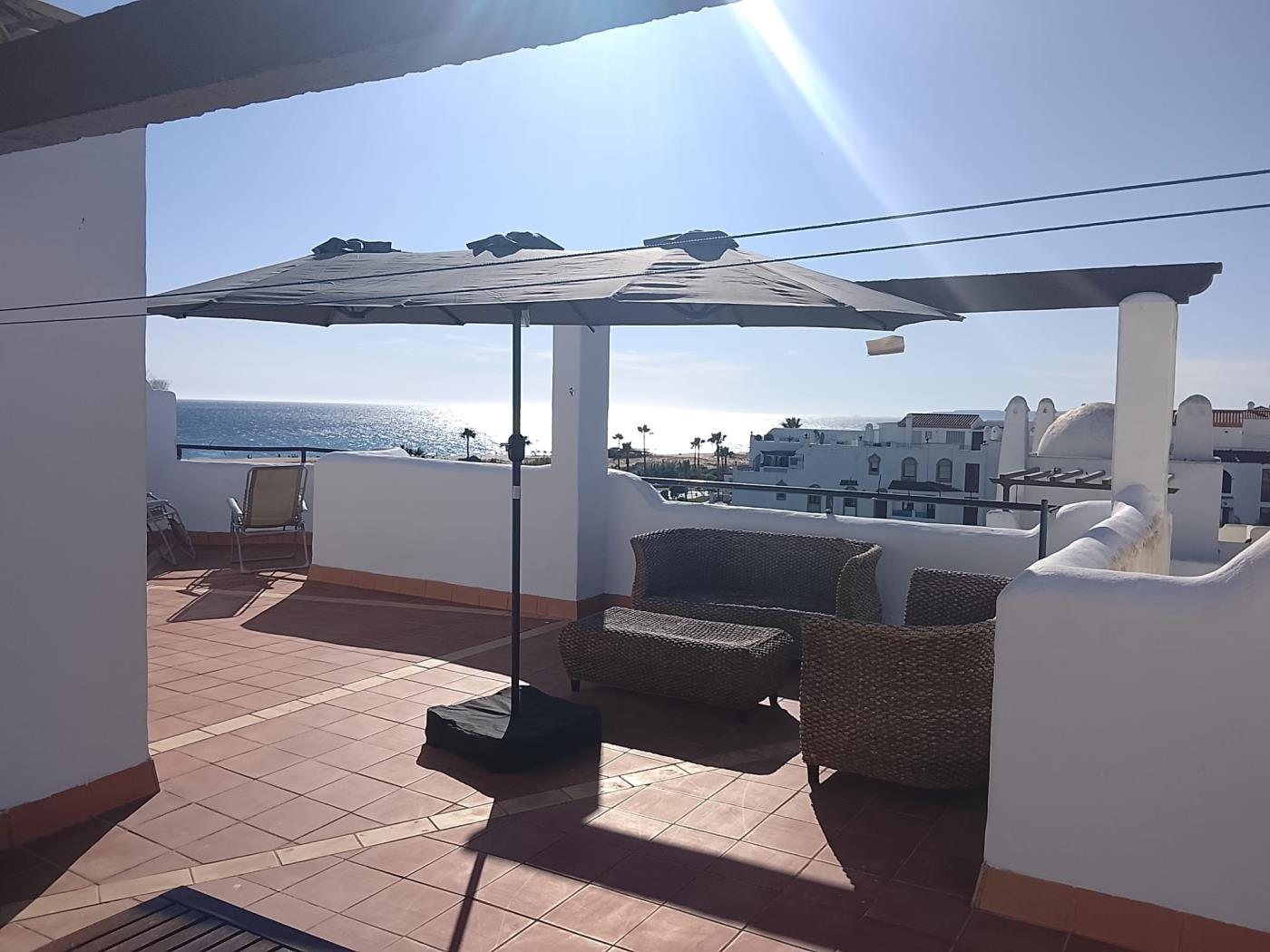 image Ático de 3 dorm + 2 baños con fantásticas vista al mar- 1