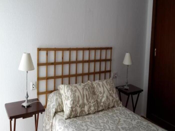 image 3 bedroom + 2 bathroom penthouse with fantastic sea views- 3
