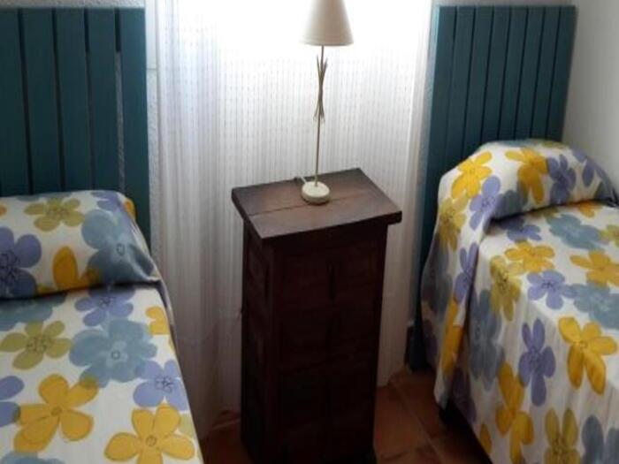 image 3 bedroom + 2 bathroom penthouse with fantastic sea views- 4