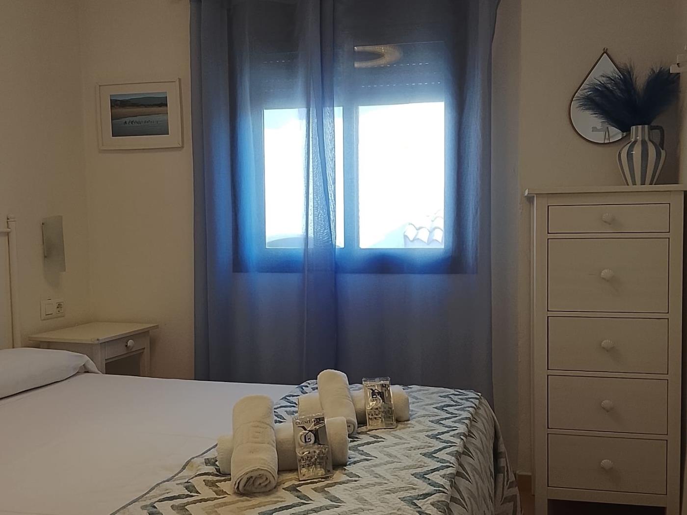 image Apartamento a 50 m. de la playa - 2 dorm + 1 baño ( 4 pax ) 5