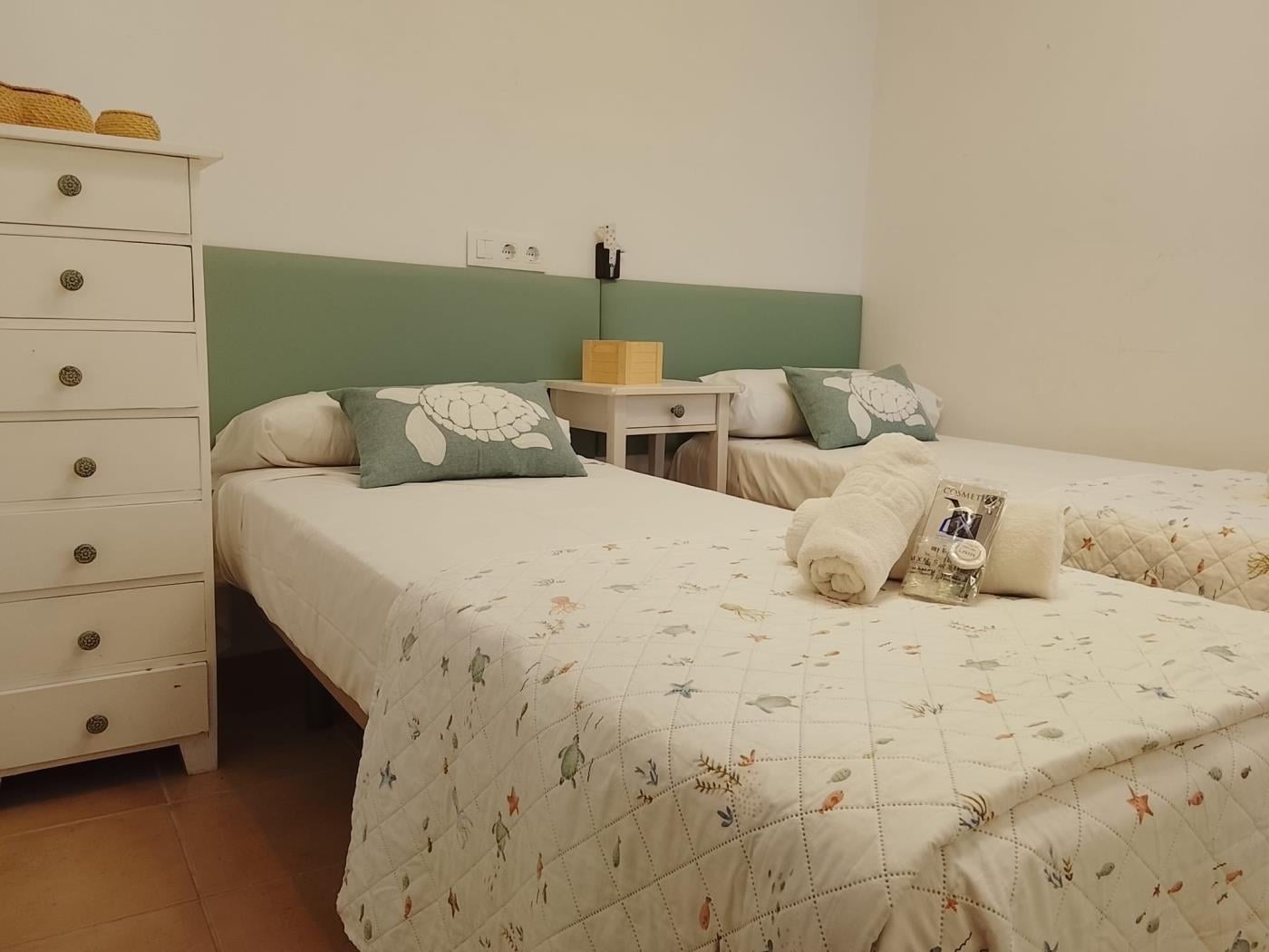 image Apartamento a 50 m. de la playa - 2 dorm + 1 baño ( 4 pax ) 7