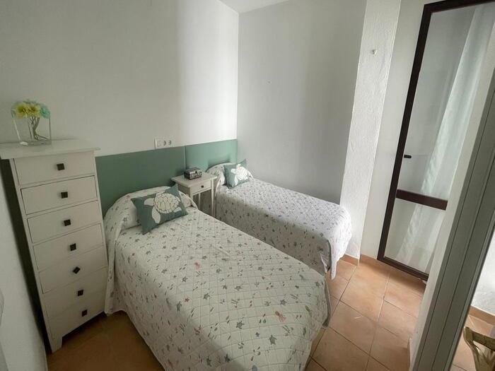 image Apartamento a 50 m. de la playa - 2 dorm + 1 baño ( 4 pax ) 9