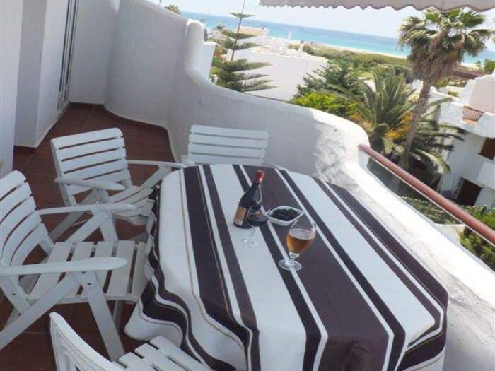 image Apartamento de 2 dormitorios + 2 baños Urb. Bahía de la Plat 6