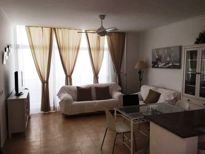 Apartamento de 2 dormitorios en el centro del pueblo -4 pax