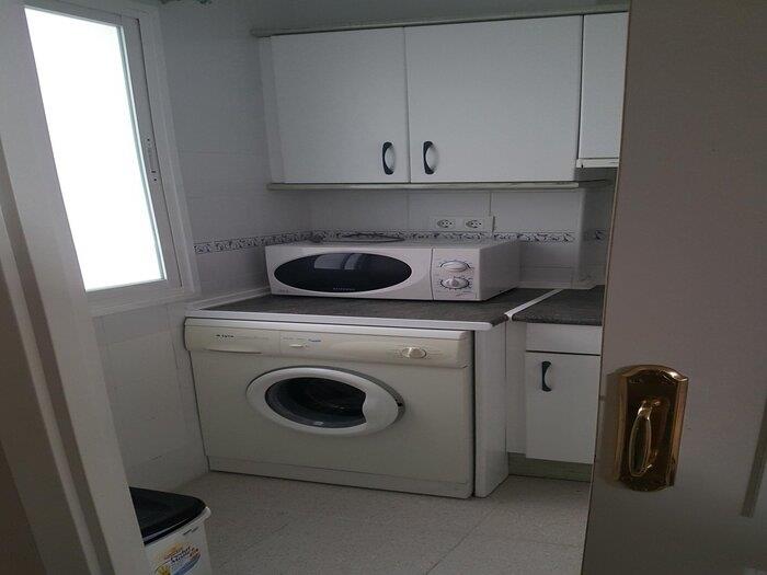 image Apartamento en el pueblo con piscina y garaje 5