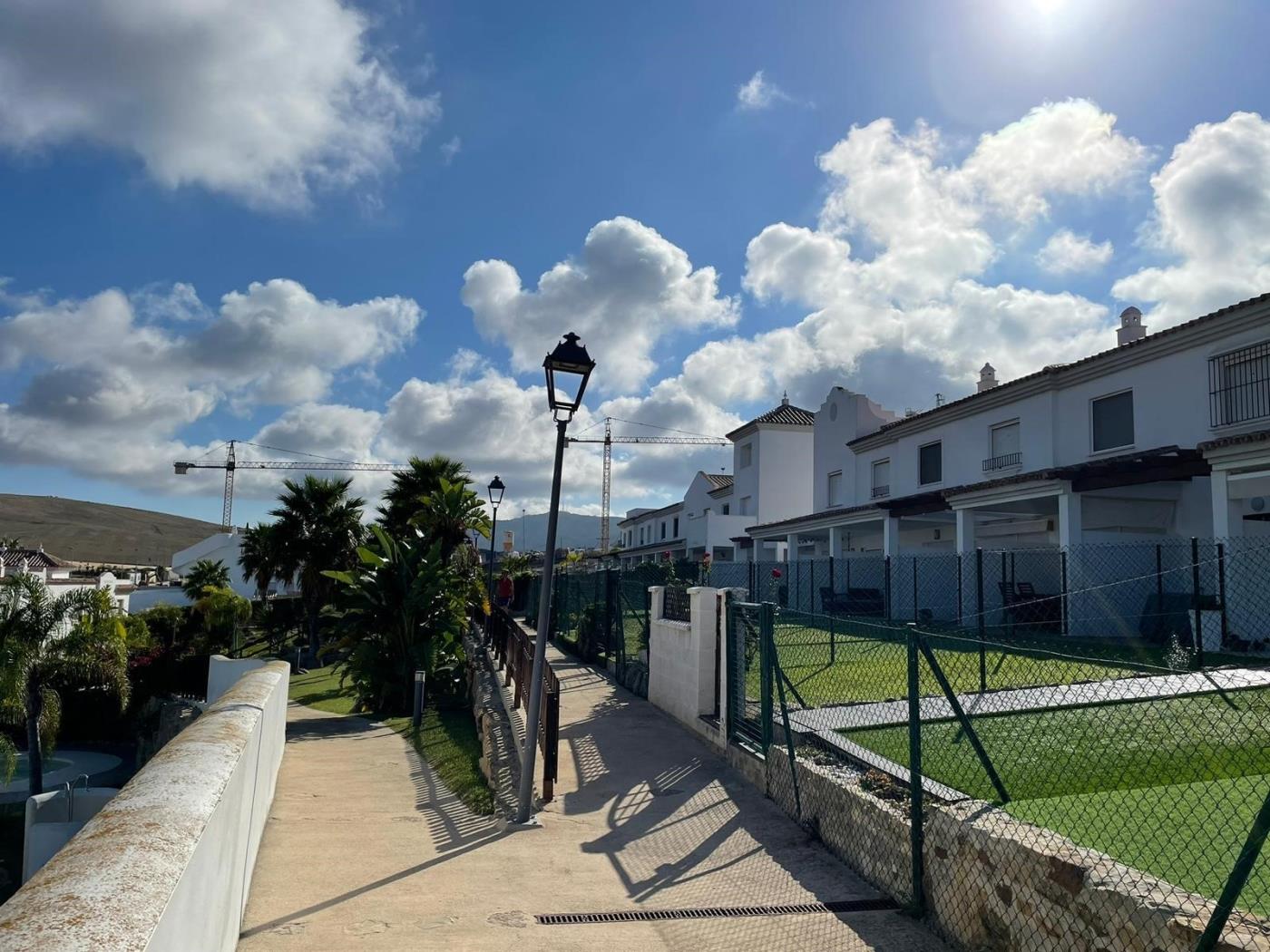 image Estupenda unifamiliar de 3 dorm + 2 baños a estrenar- 6 pax 11