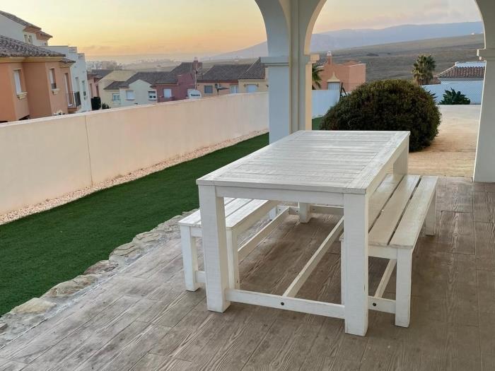 image Estupenda unifamiliar de 3 dorm + 2 baños a estrenar- 6 pax 16