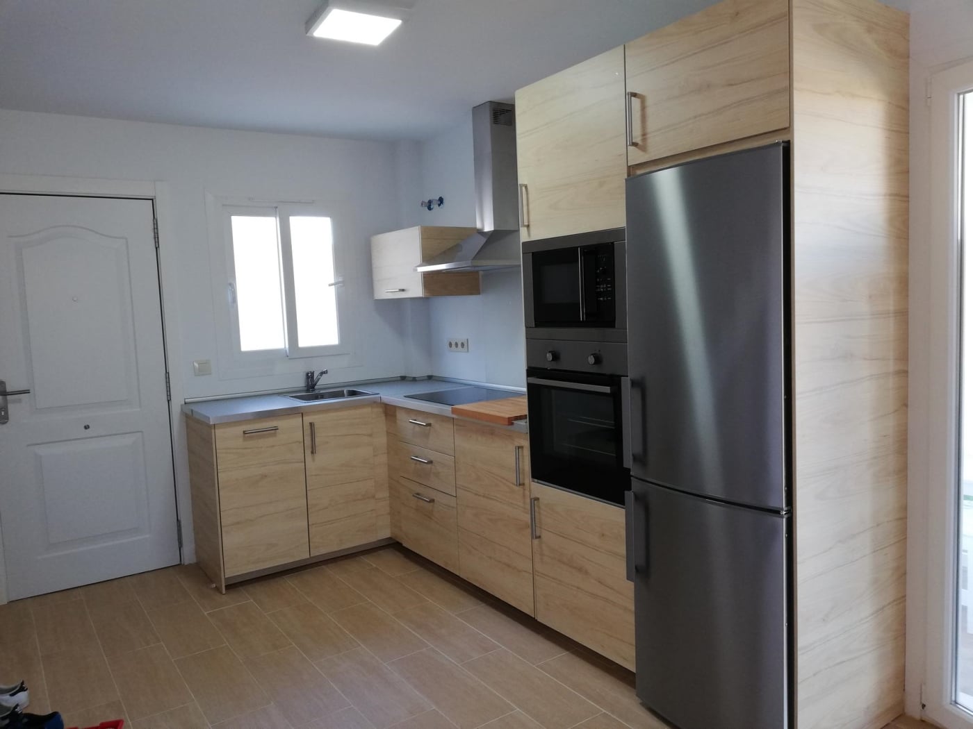 image Estupenda unifamiliar de 3 dorm + 2 baños a estrenar- 6 pax 1