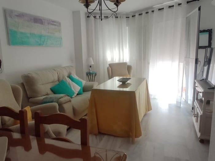 Amplio apartamento de 2 dormitorios en el Pueblo - 4 Pax -