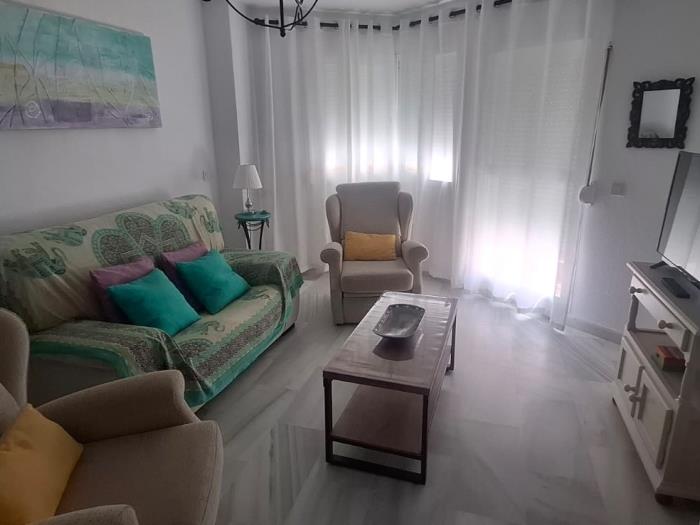 Amplio apartamento de 2 dormitorios en el Pueblo - 4 Pax -