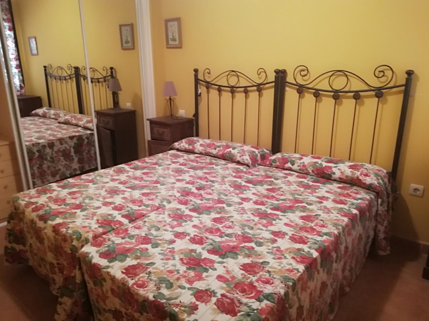 image Apartamento de 2 dormitorios en Urb. Atlanterra Costa 4