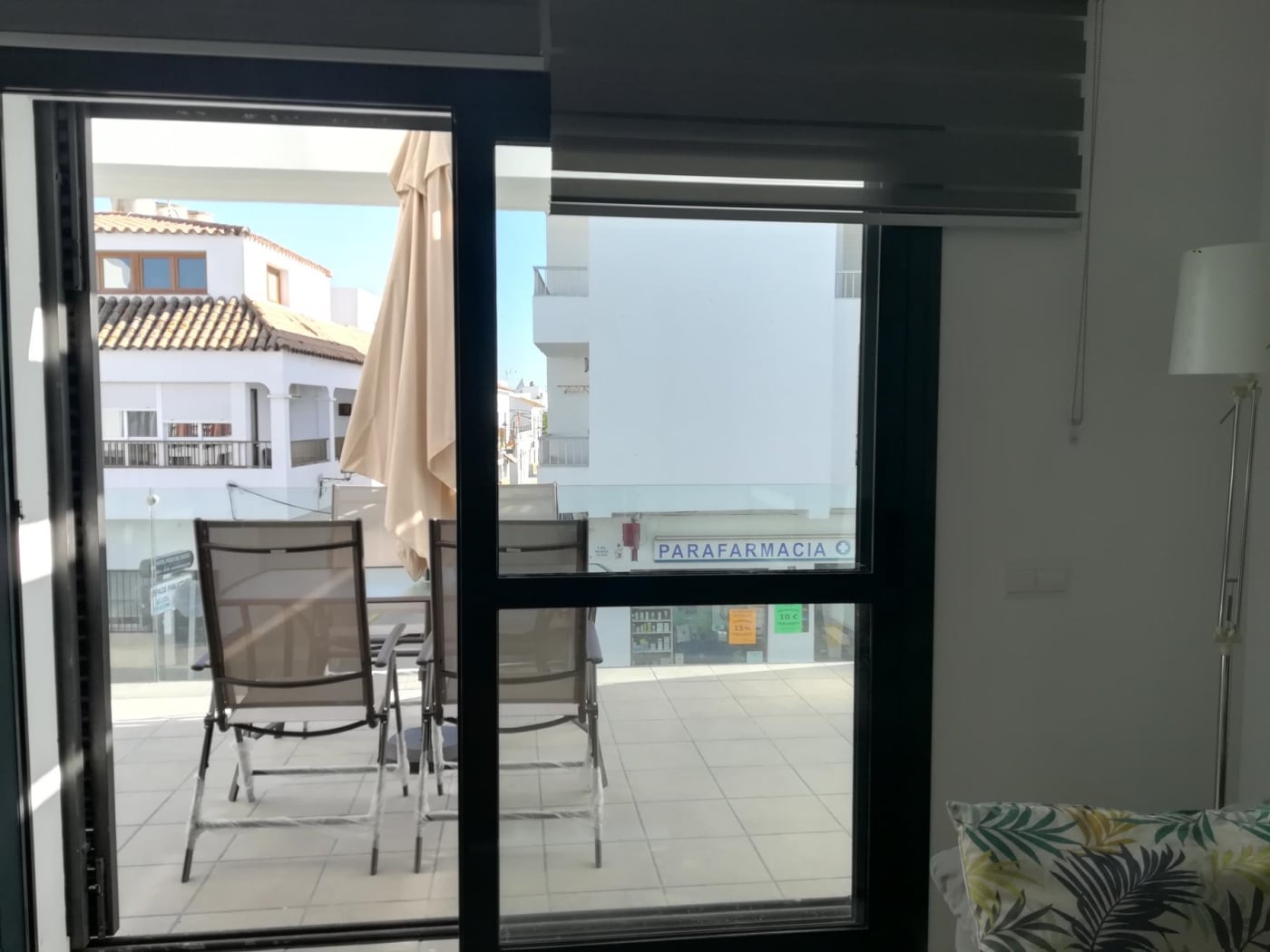 image Apartamento en el pueblo con piscina y garaje 11