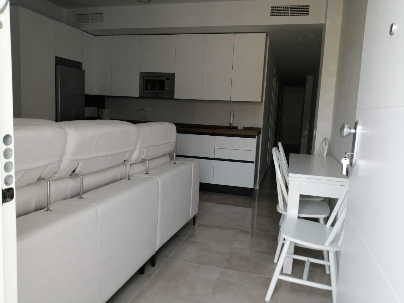 image Apartamento en el pueblo con piscina y garaje 13