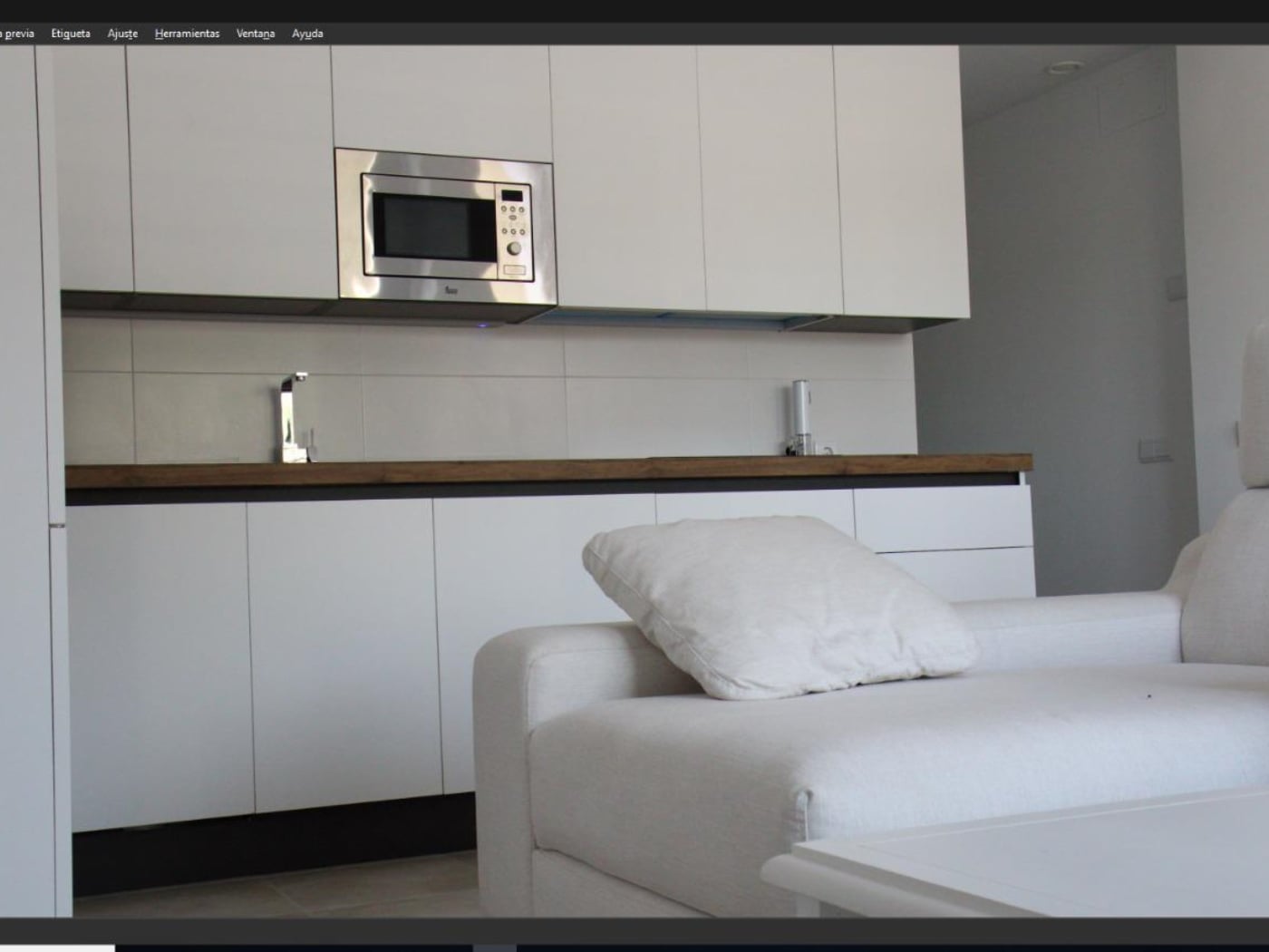 image Apartamento en el pueblo con piscina y garaje 6