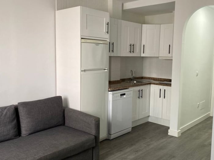 image Apartamento recién reformado en el centro- 2 dormitorios-4 P 2