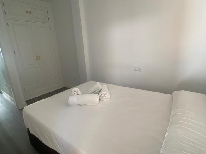 image Newly renovated apartment in the center - 2 bedrooms - 4 P 6