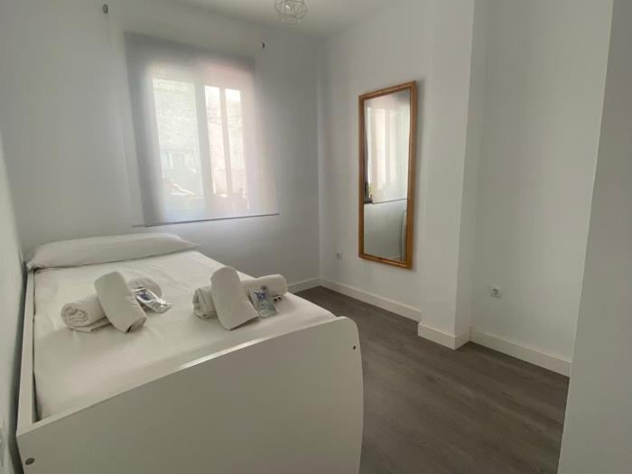 image Newly renovated apartment in the center - 2 bedrooms - 4 P 8