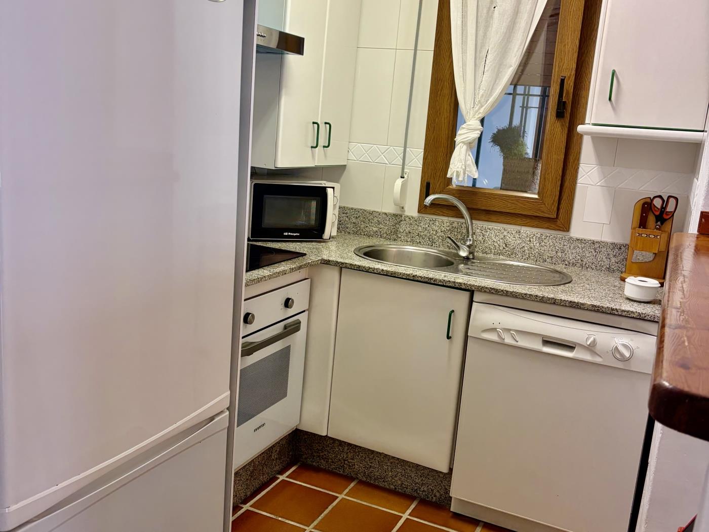 image Ático-dúplex de 1 dormitorio en Urb. Bahía de la Plata 16