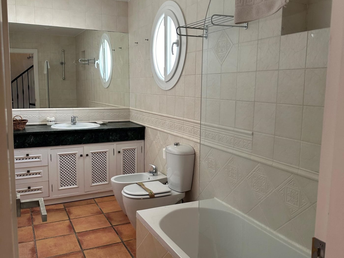 image Apartamento en el pueblo, 1ª línea de playa- 4 Pax - 8