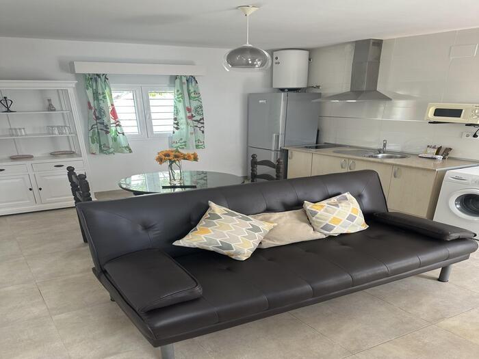 image Apartamento de 1 dormitorio en el pueblo, 1ª línea de playa- 5