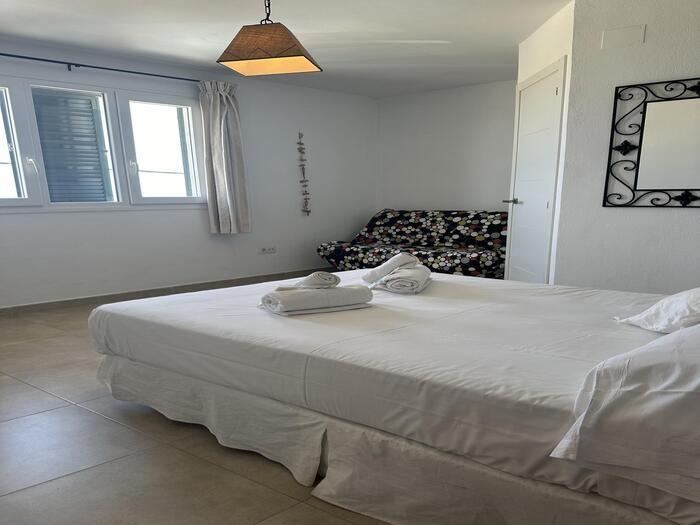 image Apartamento de 1 dormitorio en el pueblo, 1ª línea de playa- 8