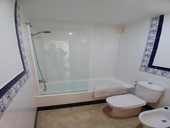 image 2 bedroom + 1 bathroom apartment in Urb. Atlanterra Costa 10
